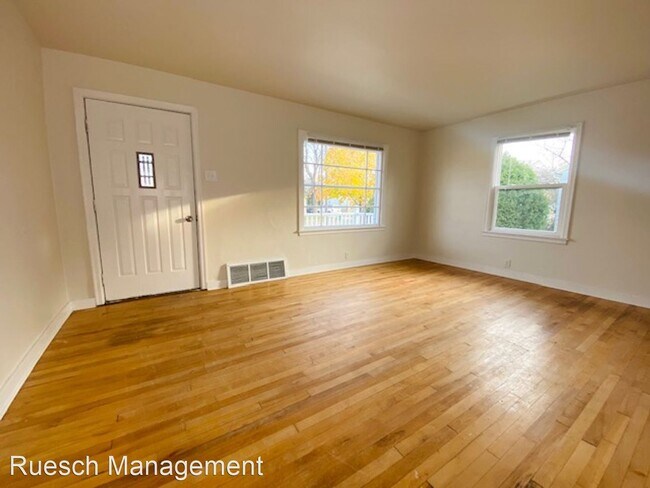 Foto del edificio - 4 br, 1 bath House - 1124 Meacham Street