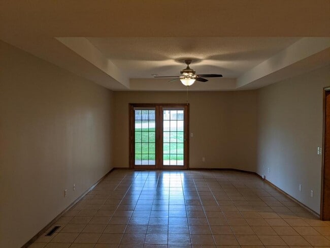 Foto del edificio - 3316 S Leawood Ave