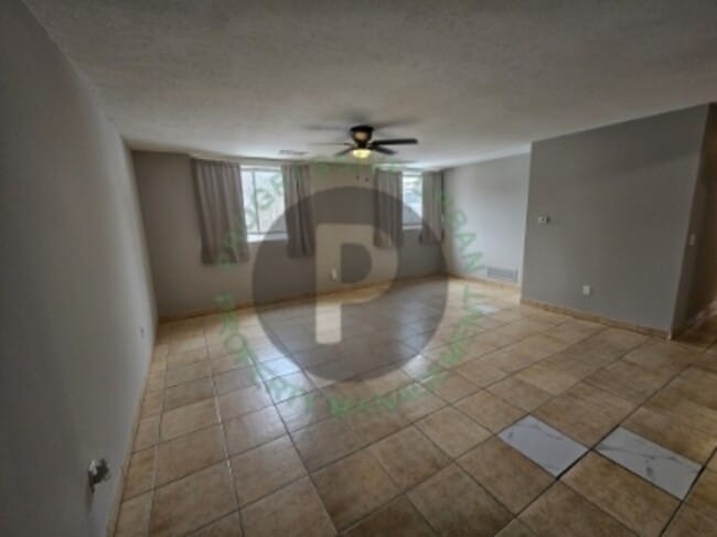 Foto del edificio - 3009 Pearl Ave