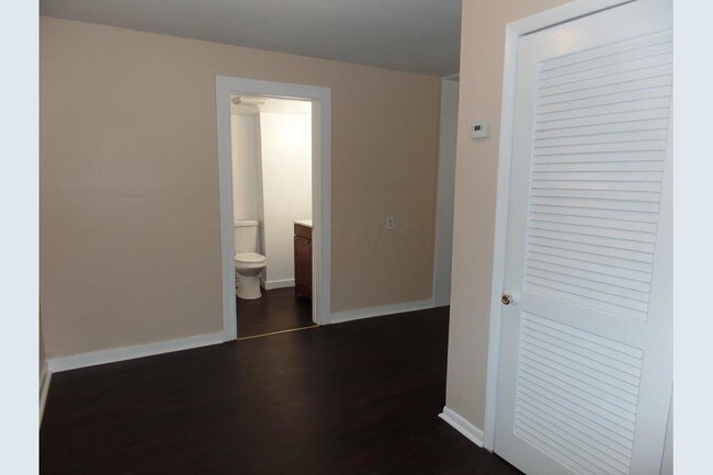 Foto del edificio - 222 S Wheatland Ave