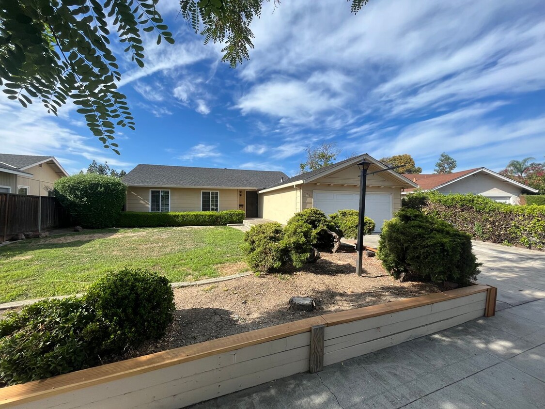 Primary Photo - South San Jose Blossom Valley - 4 bedroom ...