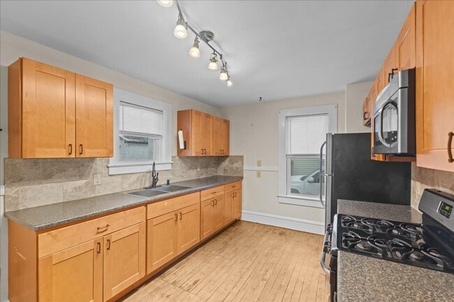 Photo - 23 West Ln Apartment