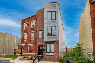 Building Photo - 2424 Nicholas St