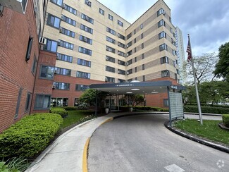 Building Photo - 5056 N Marine Dr
