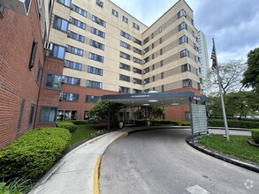 Building Photo - 5056 N Marine Dr