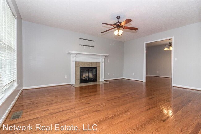 Building Photo - 3 br, 2.5 bath House - 112 Sarah Court