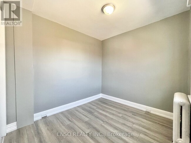 Building Photo - 5325 Van Alstyne Pl