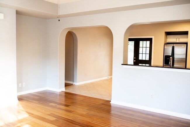 Building Photo - 13604 Caldwell Dr