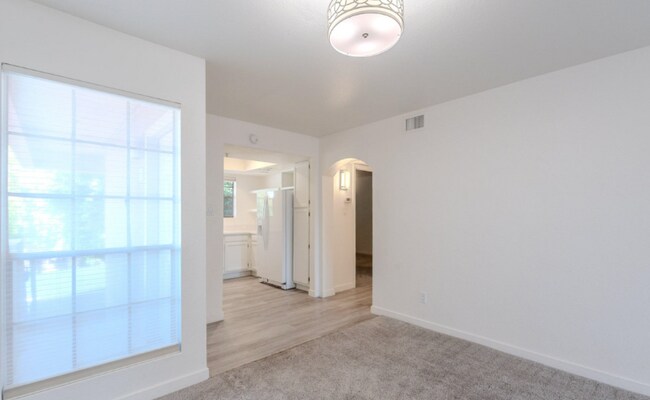 Building Photo - 5950 N 78th St