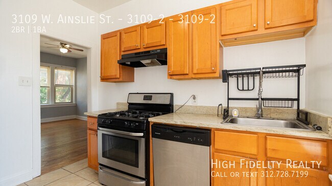 Foto del edificio - 3109 W Ainslie St