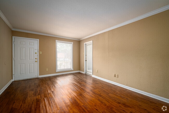 1BR, 1BA - 626SF - Walnut Terrace Apartments