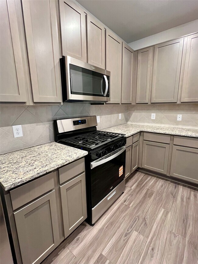 Building Photo - 13341 Burbot Dr