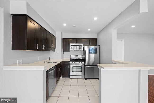 Building Photo - 4 S Van Dorn St