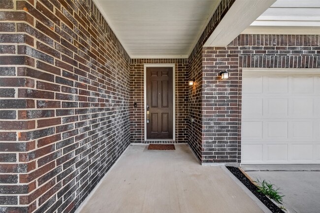 Building Photo - 25526 Reign Wayman Ct