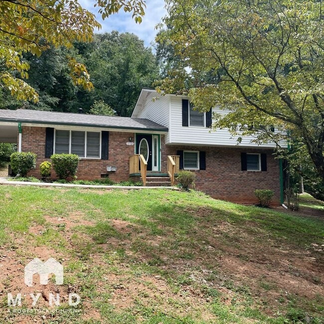 Building Photo - 3726 Panola Rd
