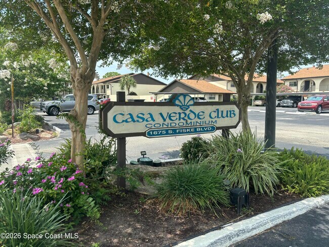 Building Photo - 1675 S Fiske Blvd