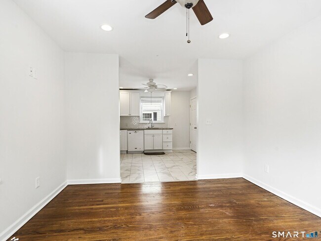 Foto del edificio - 229 Southfield Ave