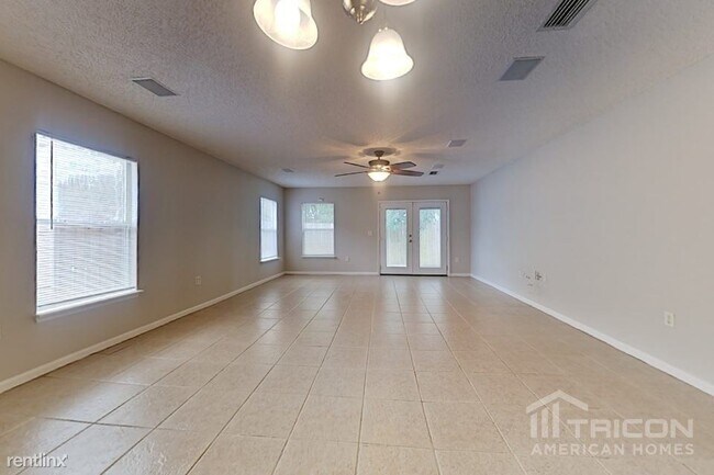 Building Photo - 7944 Cherry Blossom Dr S