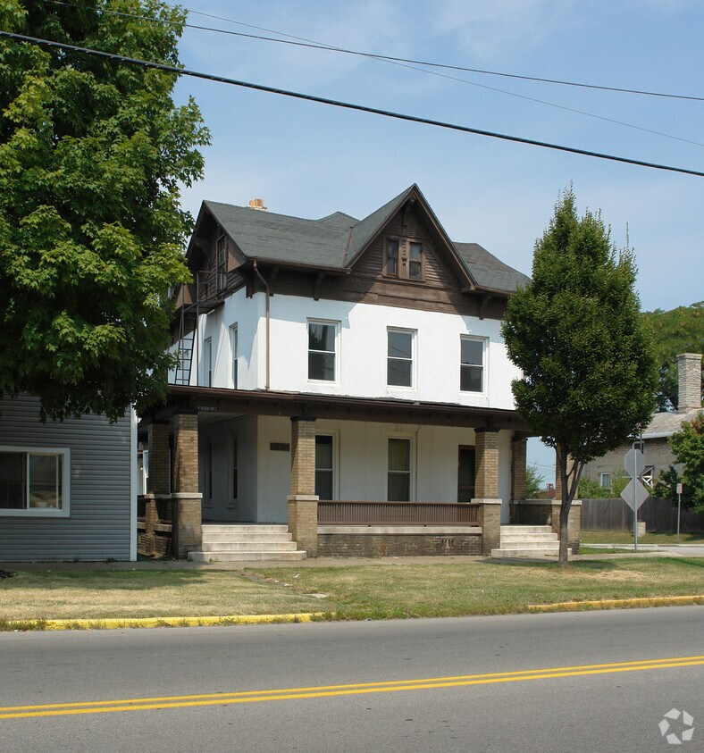 Foto principal - 613 Washington St