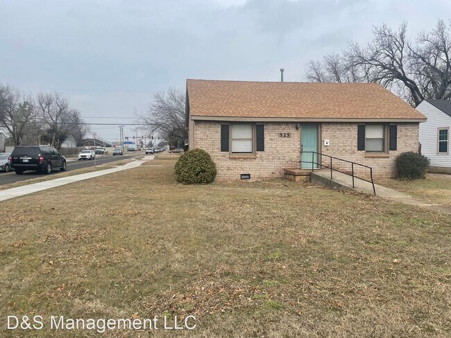 Building Photo - 2 br, 1 bath House - 525 Iowa