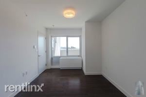 Building Photo - 601 W 161st St
