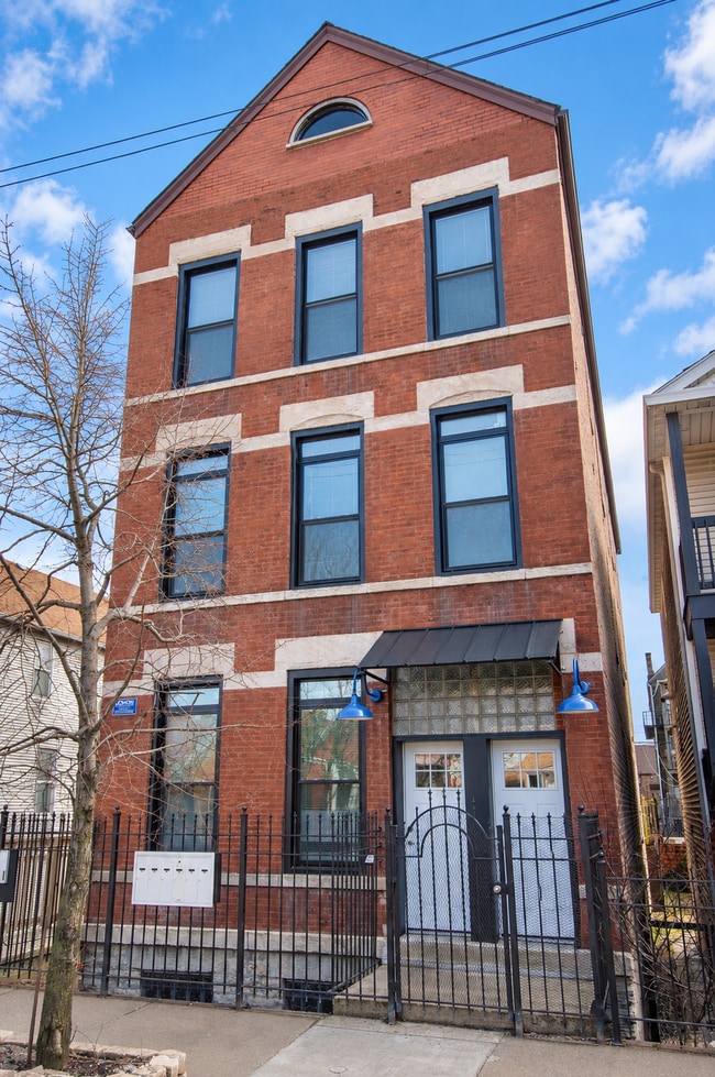 Building Photo - 2117 W 18th St