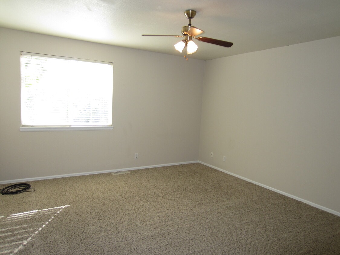 Foto principal - 10761 Cook Ct