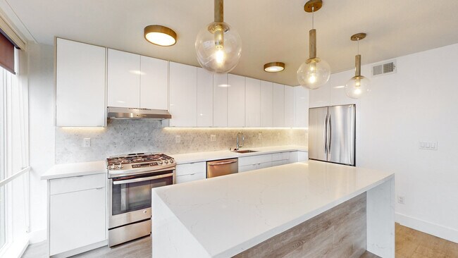 Foto del edificio - 2355 Scott St