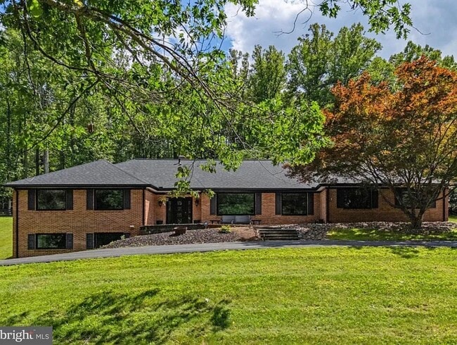 Building Photo - 5920 Hunton Wood Dr