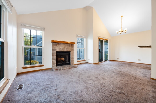 Building Photo - 992 Manchester Cir