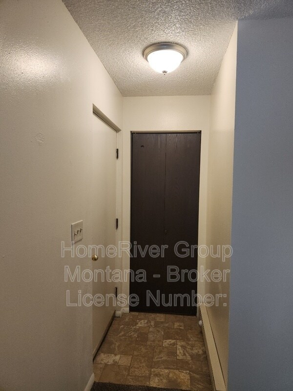 Foto del edificio - 2131 S 4th St W