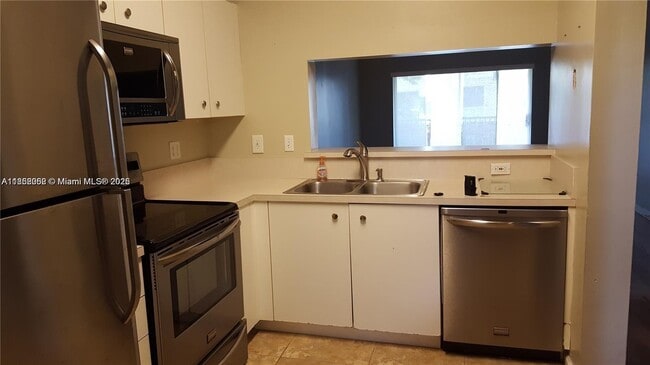 Foto del edificio - 2457 NW 56th Ave
