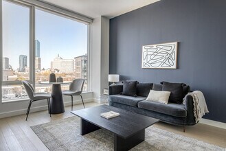 Building Photo - 370 Harrison Ave