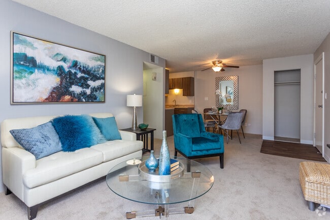 Interior Photo - Montebello Gardens