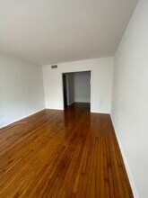 Building Photo - 1529 McDuff Ave S