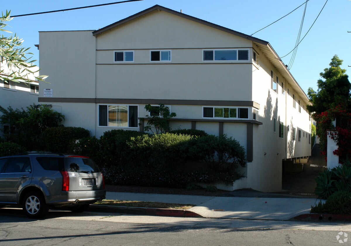 Foto principal - 1015 Laguna St