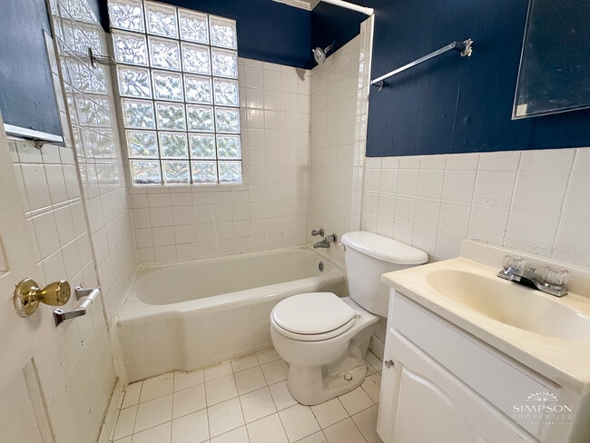 Building Photo - 1415 Richmond Pl