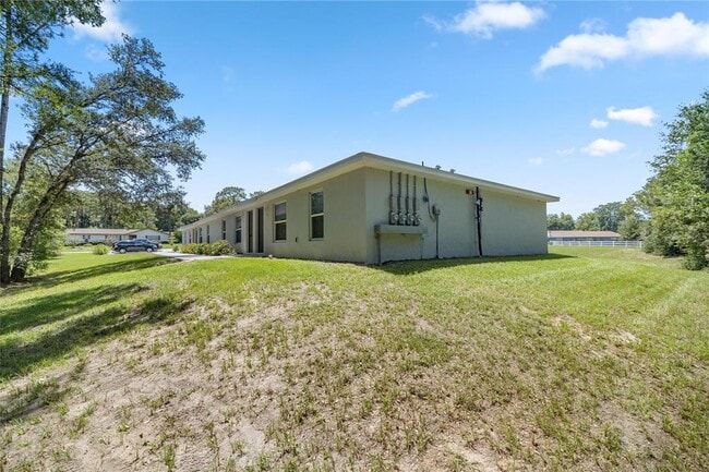 Building Photo - 32 Pine Track