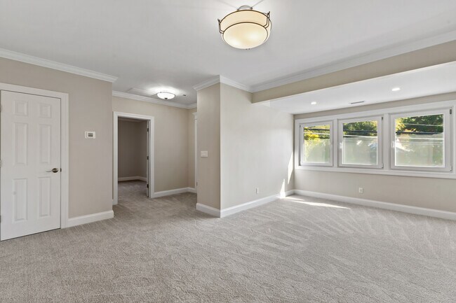 Foto del edificio - 40 Ledge Ave