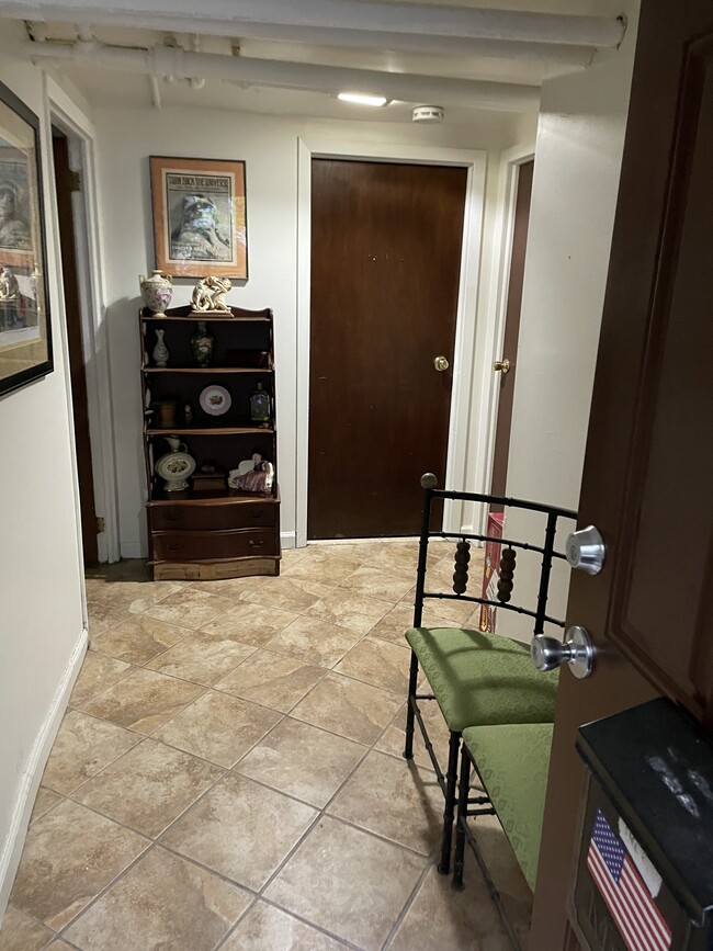 Hallway - 283 Ashford Ave