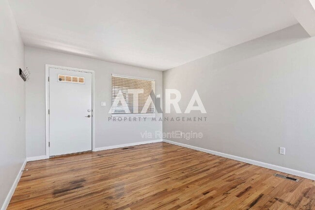 Foto del edificio - 650 N 300 W