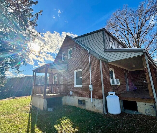 Building Photo - 2738 A L Philpott Hwy