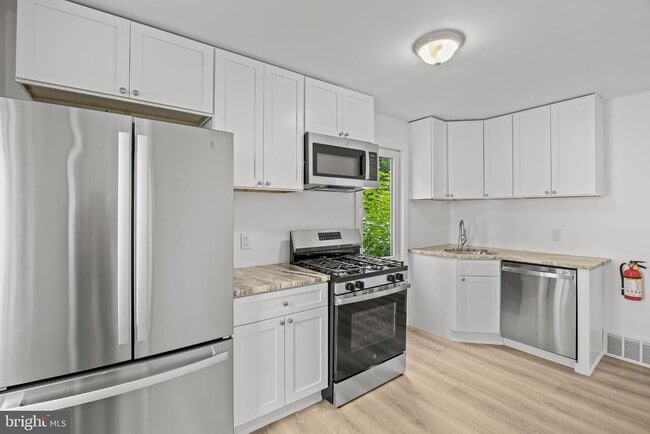 Foto del edificio - 318 Essex Ave