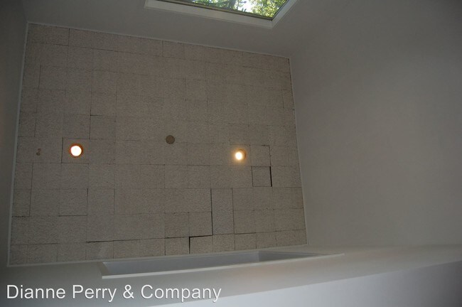 Building Photo - 2 br, 1.5 bath House - 29 S. Front St. B