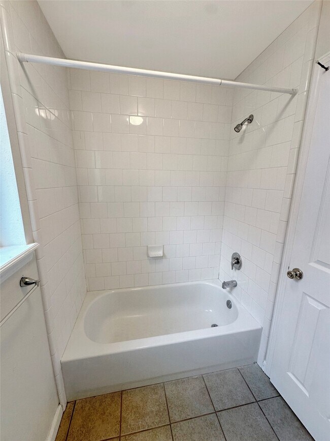 Foto del edificio - 1520 Yale St