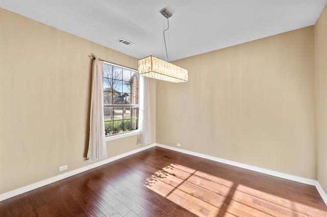 Foto del edificio - 1924 Lewis Crossing Dr