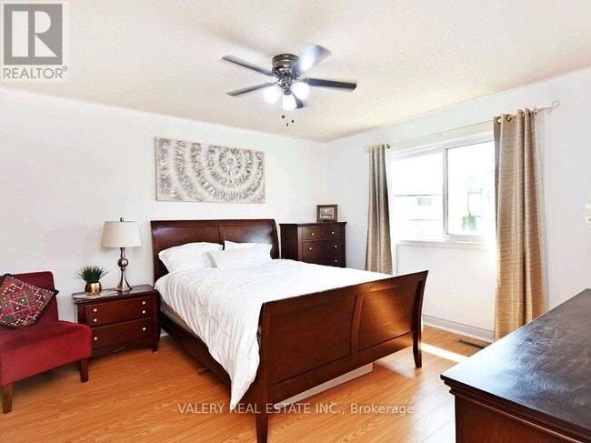 Building Photo - 16 Judith Crescent