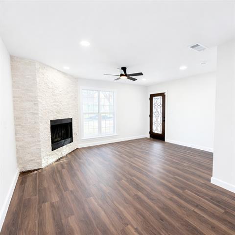 Foto del edificio - 2744 Ryan Ave