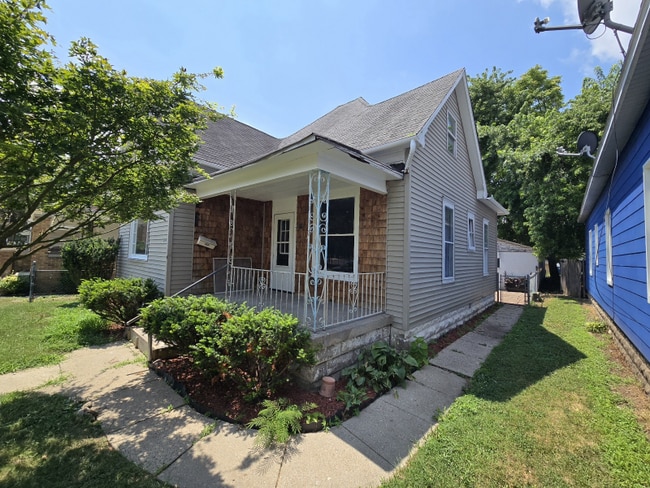 Building Photo - 435 S 18th St