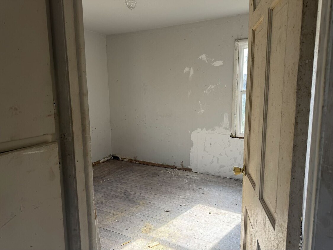 Foto del edificio - South Side 2Bed Make Ready Home! New Roof and Windows!!